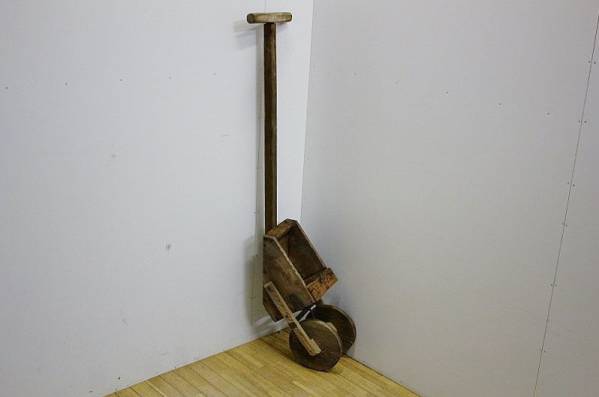 ★K-1500/古民具　農具　種まき機　ディスプレィ/古録展