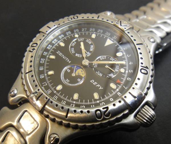 希少] ZENITH DEFY トリプルカレンダー ムーンフェズ 素材 【公式通販】