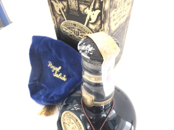 未開栓 古酒 ROYAL SALUTE ロイヤルサルート 21年 700ml 青陶器