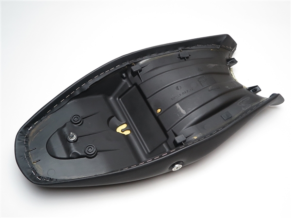 ♪モンスター/M1100S 純正 シート ステッチ入り (D0714A14) 希少