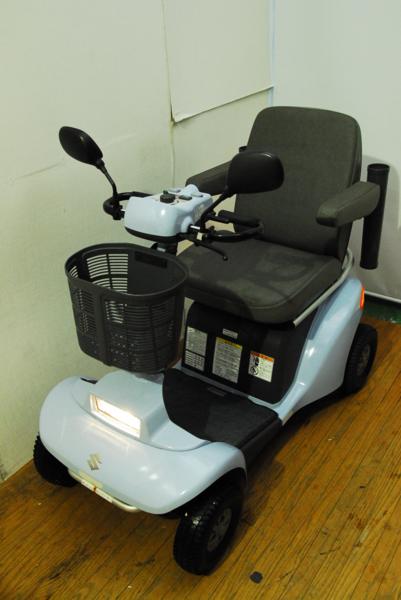 美品2013スズキET4E6 ４輪セニアカー 電動四輪車