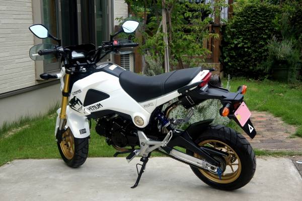 グロム GクラフトSアーム ヨシムラフルエキなど 走行1200km