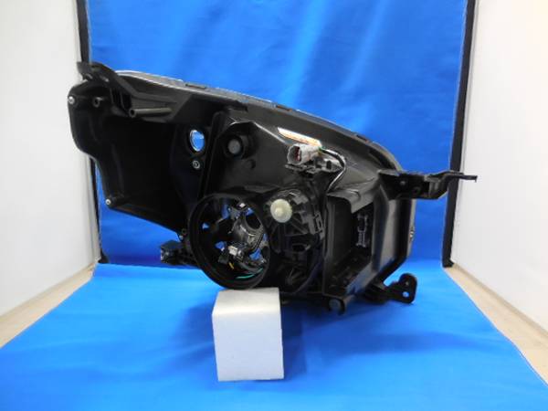 即決 スペーシア MK32S 左ライト HID 809251