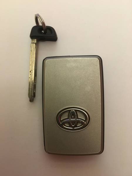 トヨタ スマートキー 両側パワースライドドア 中古