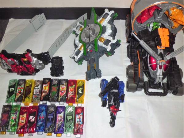 仮面ライダーW 大量 ダブル ドライバー プリズムビッカー メモリ