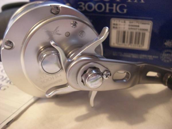 シマノ 13オシアカルカッタ 300HG オシアカルカッタ シマノ(SHIMANO