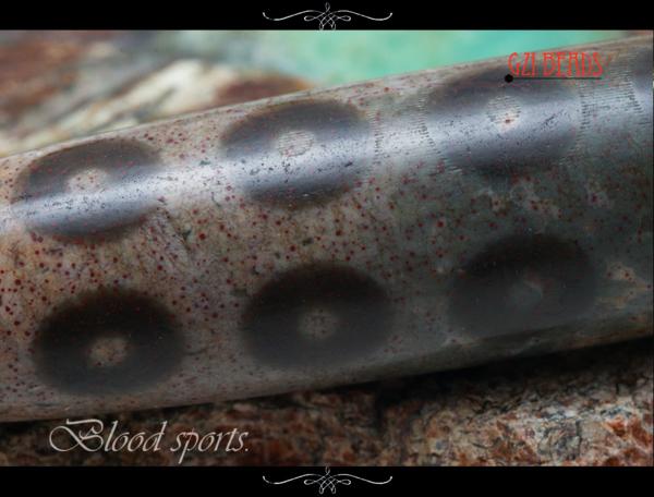 ●秘蔵！日本初上陸！白黒逆の紅朱砂二十三眼天珠【0812_7】