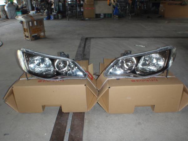 civic type r FD2 左ヘットライト シビックTYPE-R FD2左右ヘッドライトHIDタイプ 自動車、オートバイ