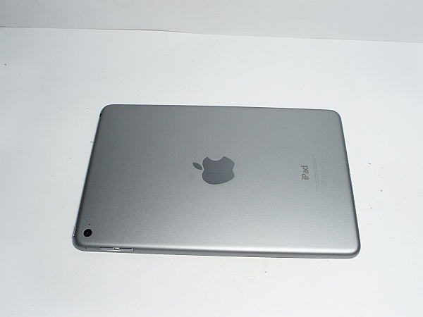 ○新品同様○iPad mini 4 Wi-Fi 16GB スペースグレイ○ 特記事項
