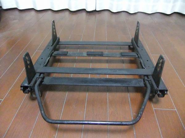 AE86ハチロク BRIDEブリッド フルバケ用シートレール 運転席右側