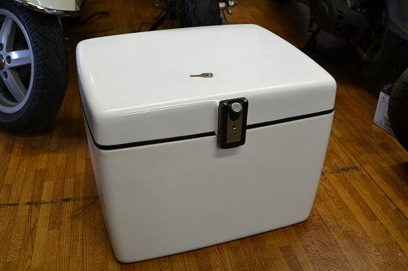 T's products MB30 200Lボックス　赤　中古 Yahoo!オークション T`s 宅配 「ティーズ」(トップケース