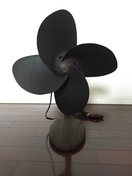 外国製のゴム羽根の超レアーな扇風機