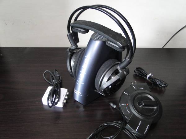 動作品☆ONKYO MHP-AV1☆5.1chデジタルワイヤレスヘッドホン2台 ONKYO USB