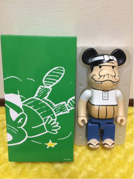 ベアブリック400%バカボンのパパ