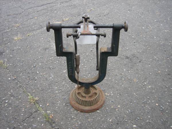 ◆名古屋畑屋製◆自転車リム振れ取り修正台◆