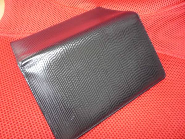 良品！エピ　カード用ポケット6枚入れつき長財布（本物）売切り