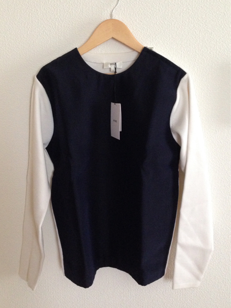 未使用 新品 HYKE ハイク WH×NV 白 紺 長袖 ニット