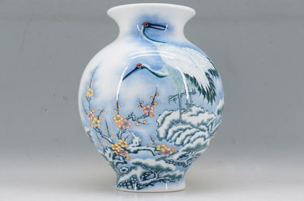 鍋島焼 岳山作 染錦古梅絵花瓶 作⁄染錦古梅絵花瓶⁄花生⁄花入⁄花器⁄華