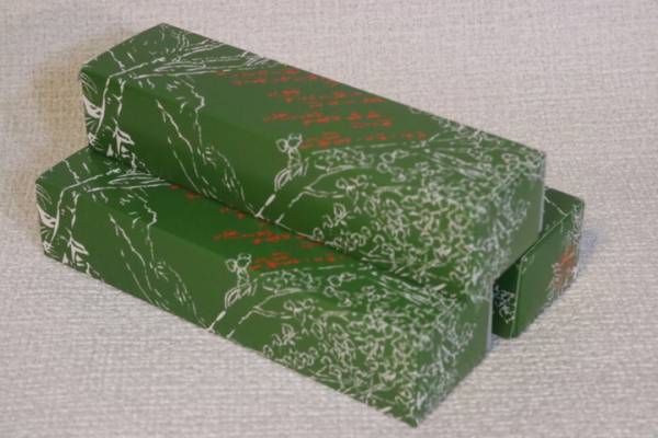 ★★★　賞味期限2月 吉祥寺 小ざさ ( おざさ ) 羊羹３本 n