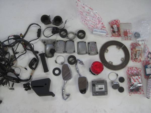 DUCATI 　MH900e SS monster 等　部品　新品あり