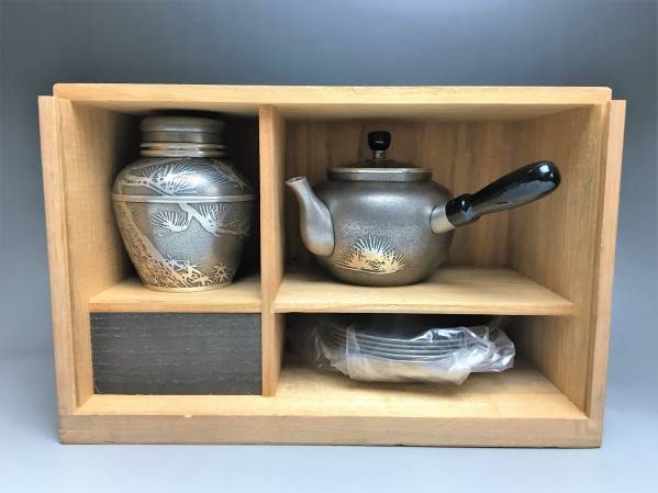 美術品・アンティーク・コレクション 【共箱付】古錫 茶入 乾茂號造
