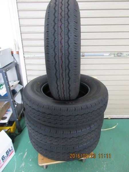 ブリヂストン　　195/80R15　ハイエース新車外し　4本　【中古】