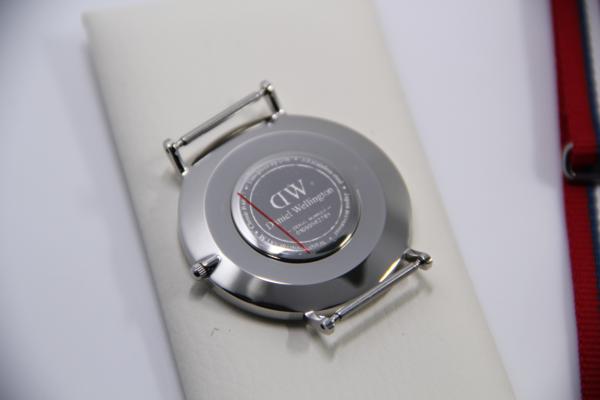 新品ダニエルウェリントン 0212DW 40mm/クォーツ式腕時計