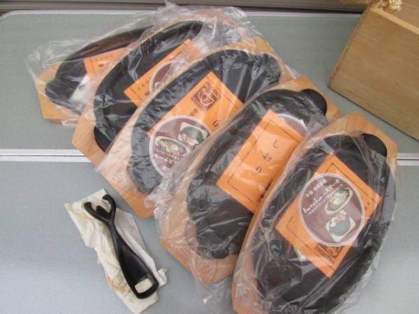 未使用・放出品】 南部鉄器 岩鋳 ステーキ皿5枚 木箱入り 南部鉄器製