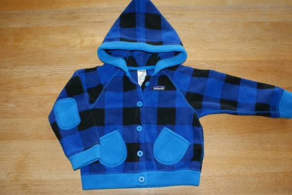 ☆パタゴニア　フリース　パーカー　ジャケット　３Ｔ　90～95☆