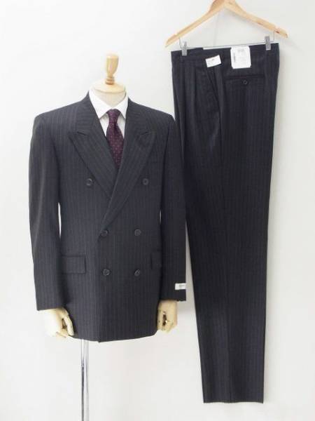 E7417未使用*カールラガーフェルド*ストライプ柄6Bスーツ/グレー