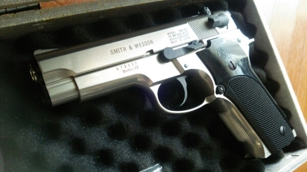 ＭＧＣ製　Ｍ５９　オールシルバーモデル　未発火　極上品
