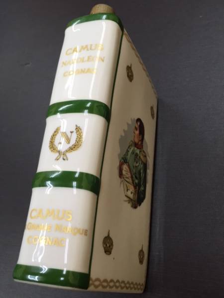 未開栓☆CAMUS/カミュ ナポレオン ブック 緑 陶器ボトル 700ml/ 40