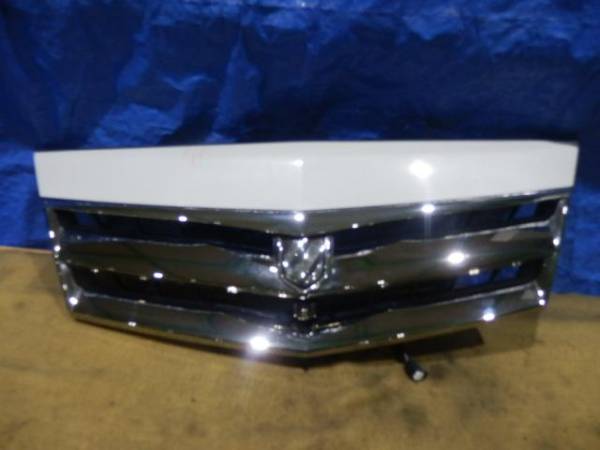 アルファードハイブリッドATH10Wフロントグリル