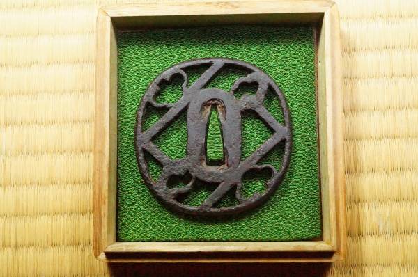 武具　刀　装具　はばき　10個　まとめて A 刀装具とは／ホームメイト