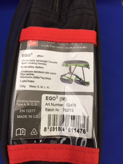 クライミングハーネス　ＯＣＵＭ社 EGO３　Mサイズ在庫整理
