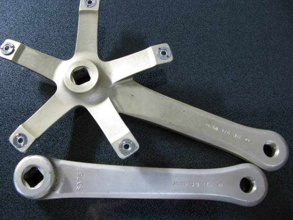 sugino グランドマイティ 170mm NJS ピスト・競輪/NJS認定【グランドマイティ】クランク170mm 中古品