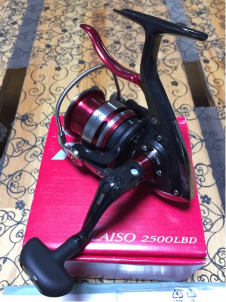 ダイワ 10プレイソ 2500LBD 極美品 【公式通販】