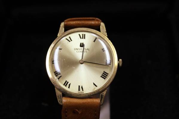 ★ユニバーサルジュネーブ・メンズ腕時計・手巻き