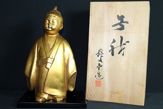 8E10002 龍文堂造 無我童子像 置物 共箱 高さ約33cm 重さ約3.7kg