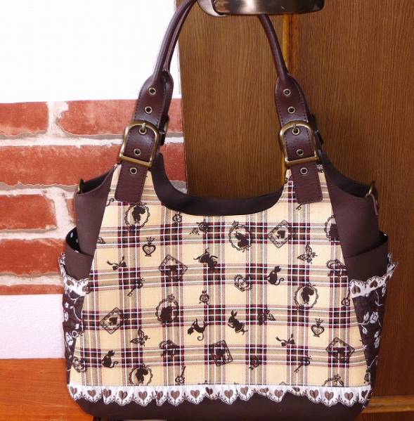 *ハンドメイド*不思議の国のアリス・レア生地トート・ショルダー