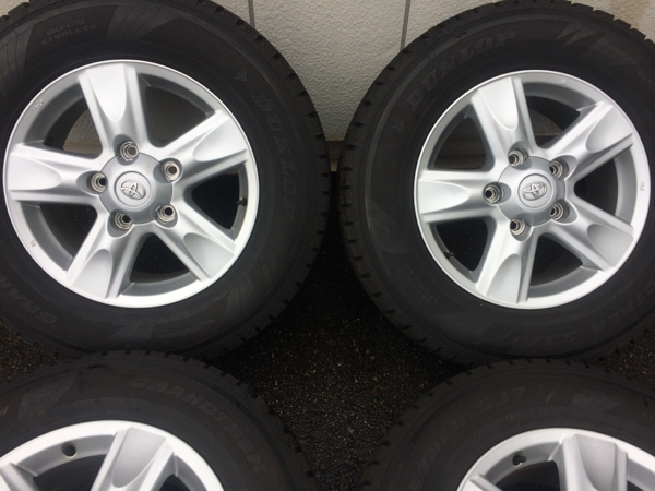 ランクル 200 純正 18インチ 285/60R18 スタッドレス バリ山付き