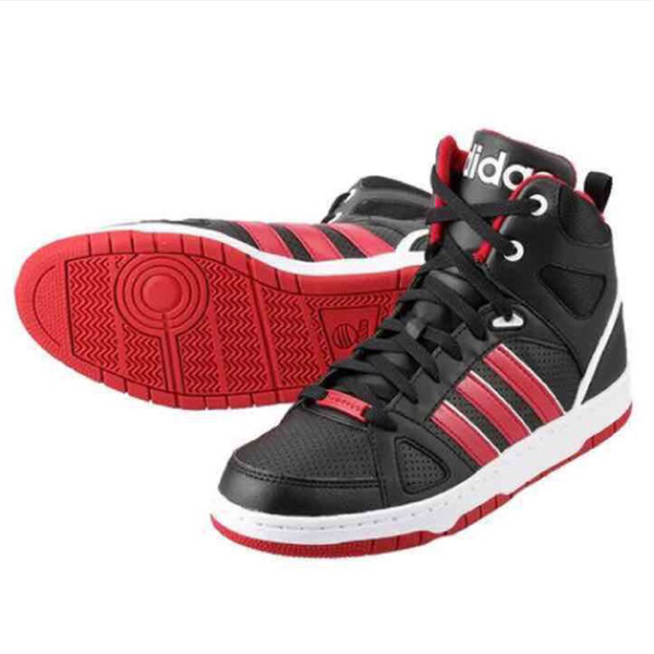 新品タグ付き/アディダスadidasバスケ/バッシュ27.5㎝