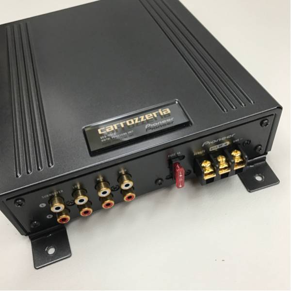 大得価，品質保証】 カロッツェリア DEQ-P01II 極上中古品 プロセッサー