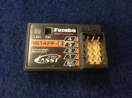 フタバ R614FF-E アンテナレス受信機 美品 ホビーラジコン おもちゃ
