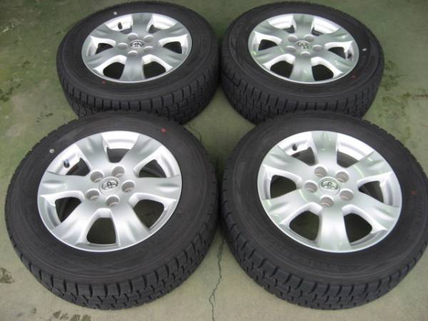 215/60R16ウインターマックス2012年製マークXジオ純正アルミ