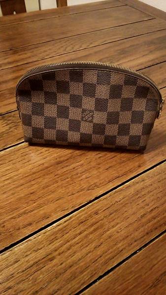 ルイヴィトン　LUOIS VUITTON ダミエ　化粧ポーチ