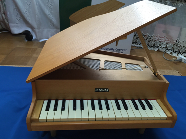 【美品】KAWAI カワイ グランドピアノ ミニピアノ 1102 木目調 ☆カワイグランドピアノ1102木目 楽器玩具 おもちゃミニピアノ