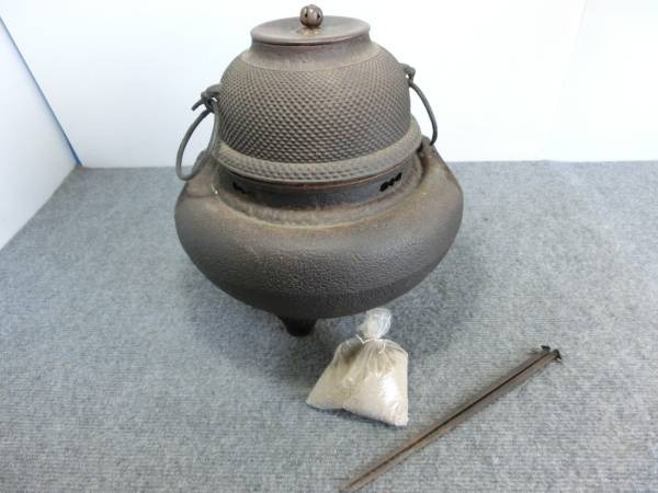 ●茶道具　茶釜　銅蓋　風炉釜