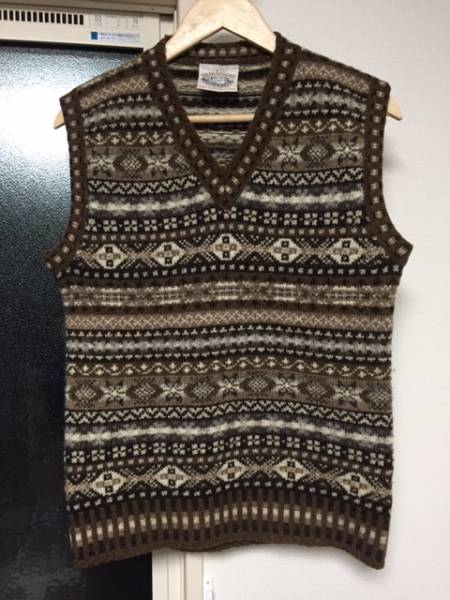 Jamieson's(ジャミーソンズ）フェアアイル柄　ニットベスト