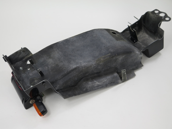 CBR1100XX SC35 FRPフェンダーレス！リアフェンダー　850